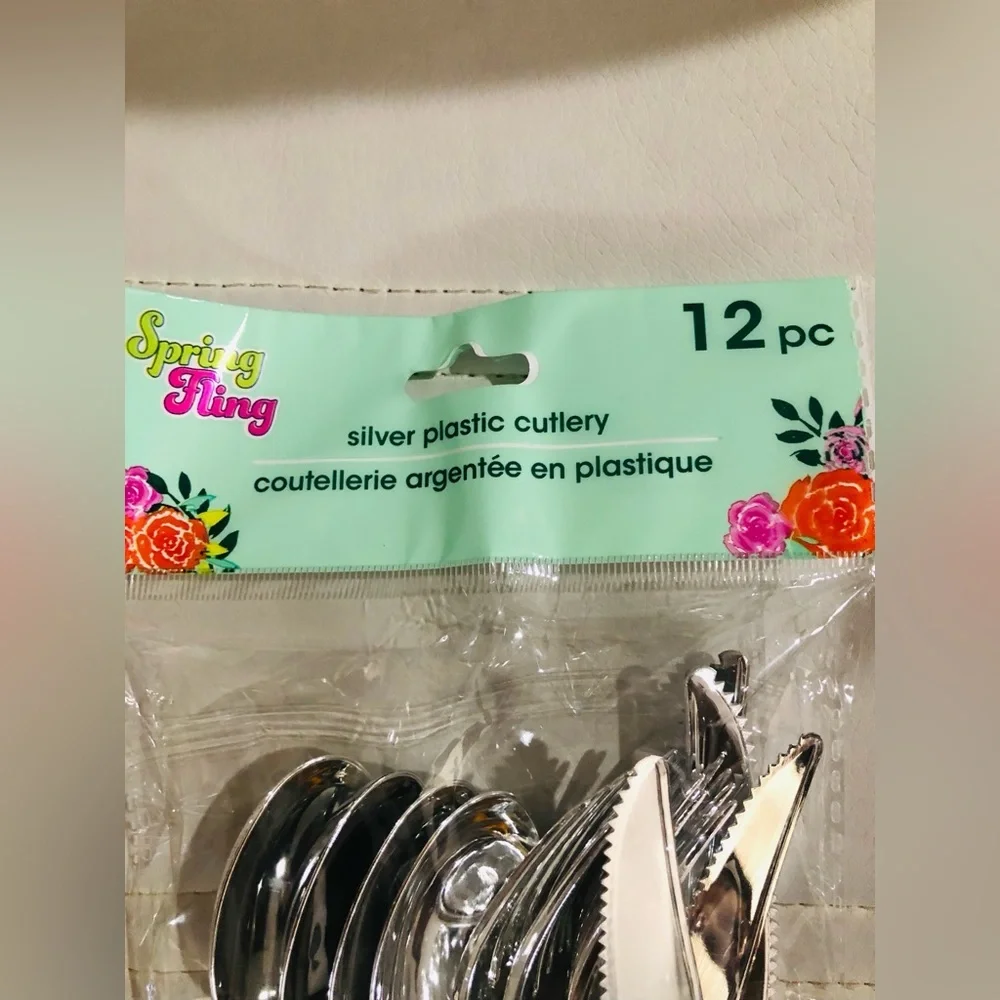 12piece light purple lilac‎ lavender and silver spring themed plastic cutlery